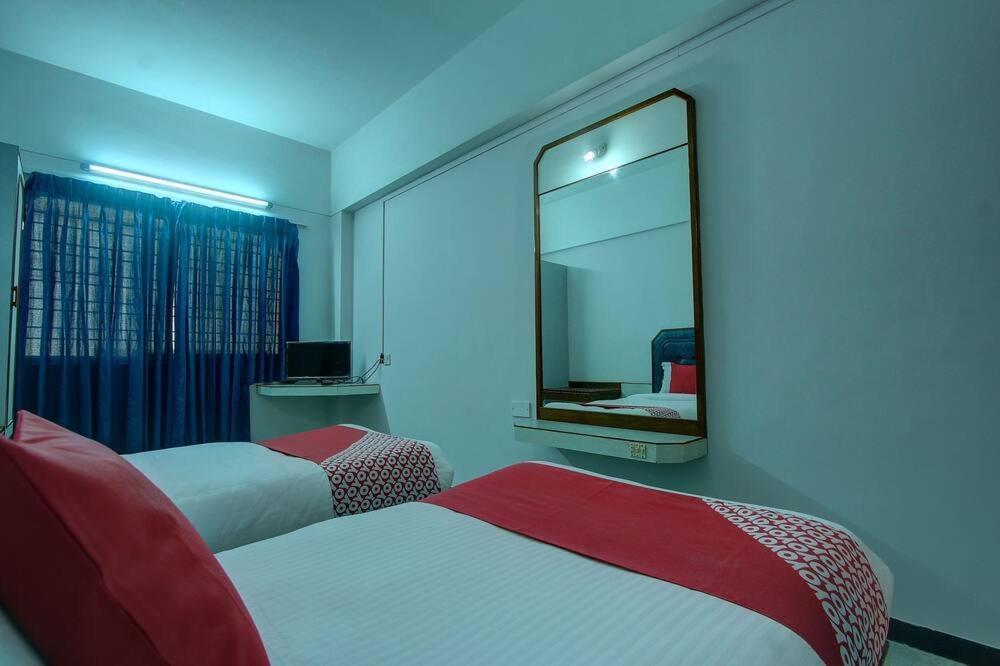 Hotel Padmam Madurai Buitenkant foto