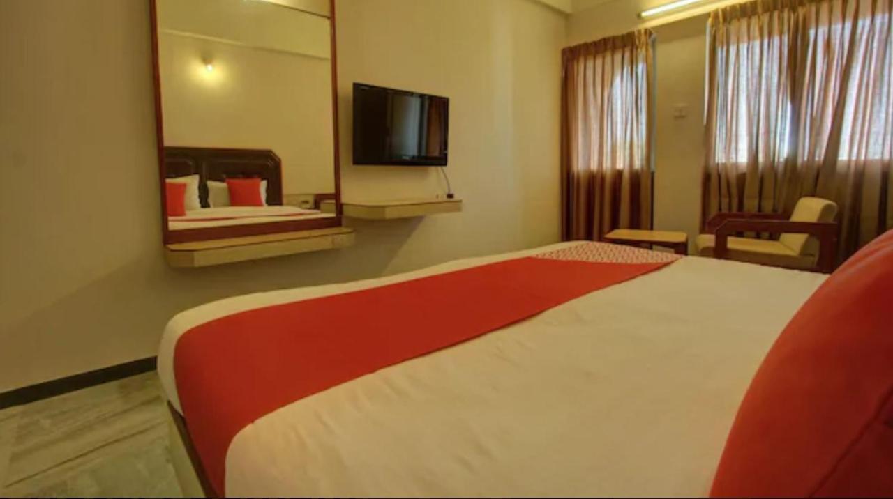 Hotel Padmam Madurai Buitenkant foto
