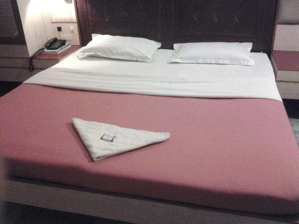 Hotel Padmam Madurai Buitenkant foto
