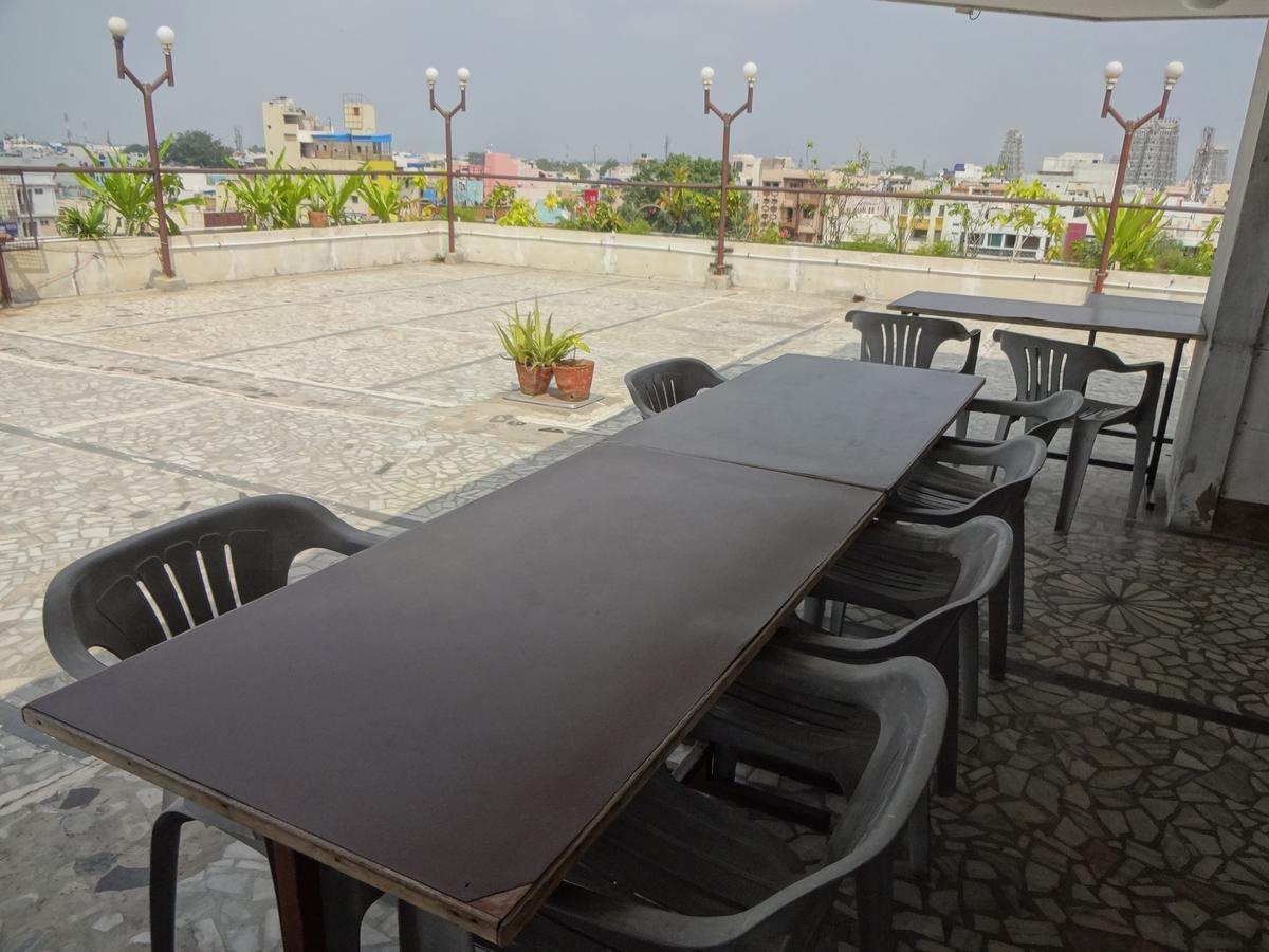 Hotel Padmam Madurai Buitenkant foto