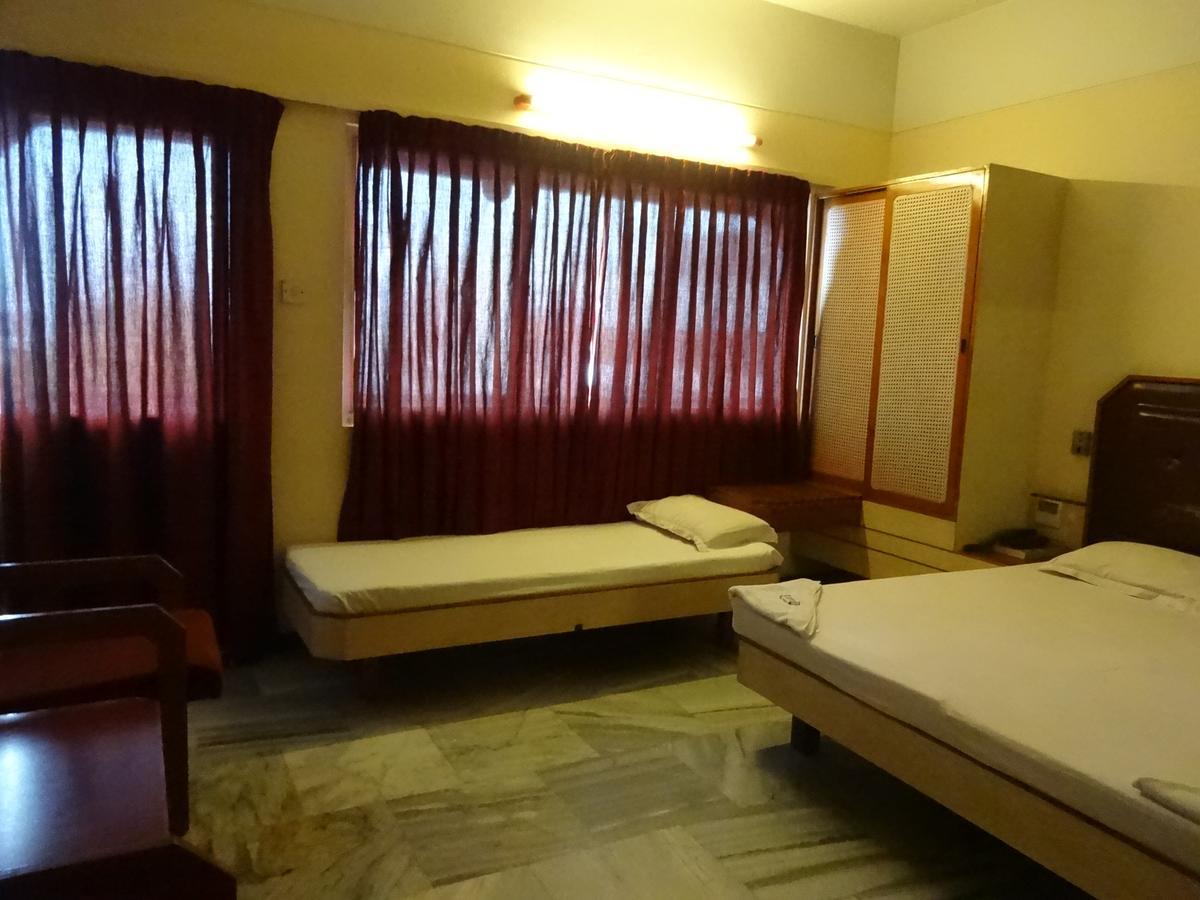 Hotel Padmam Madurai Buitenkant foto